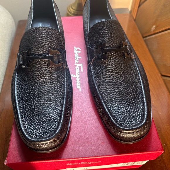 Size10D Salvatore Ferragamo Grandioso/NERO PEBBLE CALF   asking $525 priced $850 - Picture 10 of 15